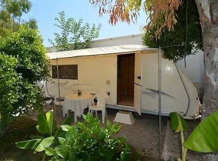 Golden Club & Caravan Holidays 3* Oludeniz