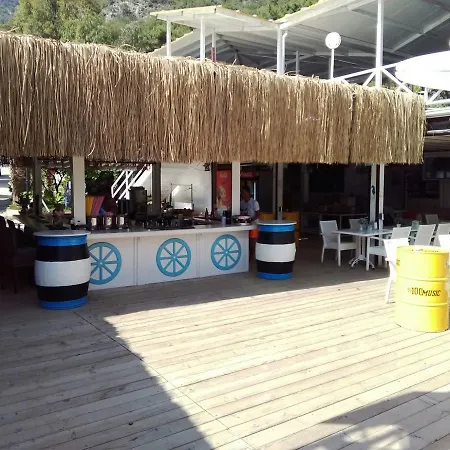 Golden Club & Caravan Holidays Campsite 3*