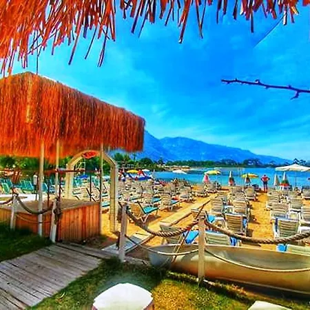 Campsite Golden Club & Caravan Holidays