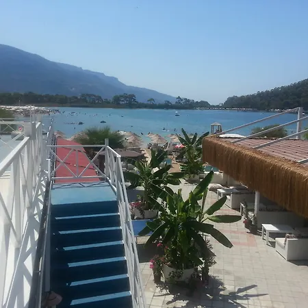 Campsite Golden Club & Caravan Holidays 3*